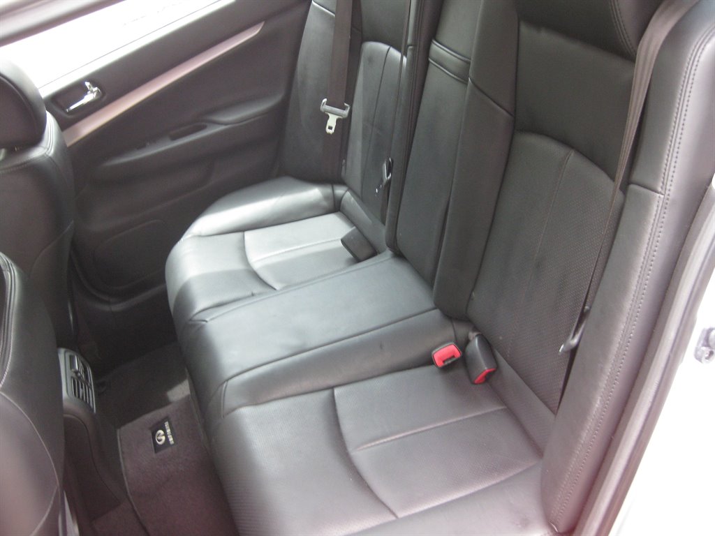 2013 INFINITI G - $10,950
