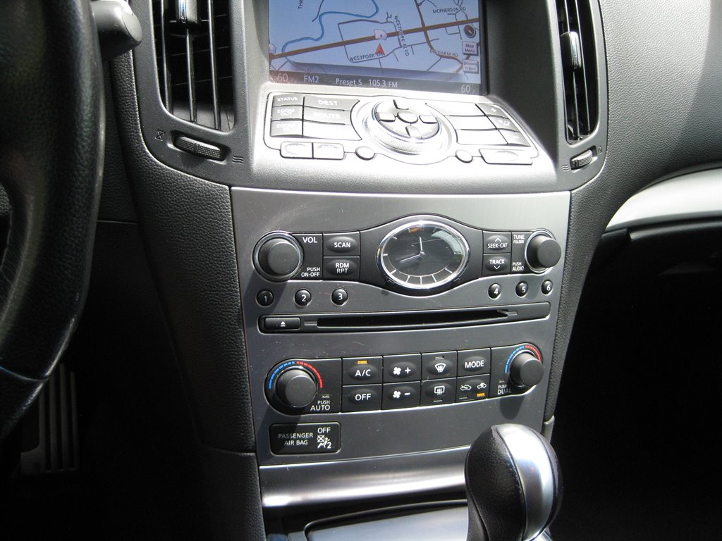 2013 INFINITI G - $10,950