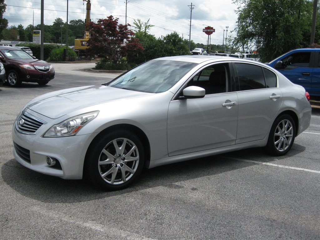 2013 INFINITI G - $10,950