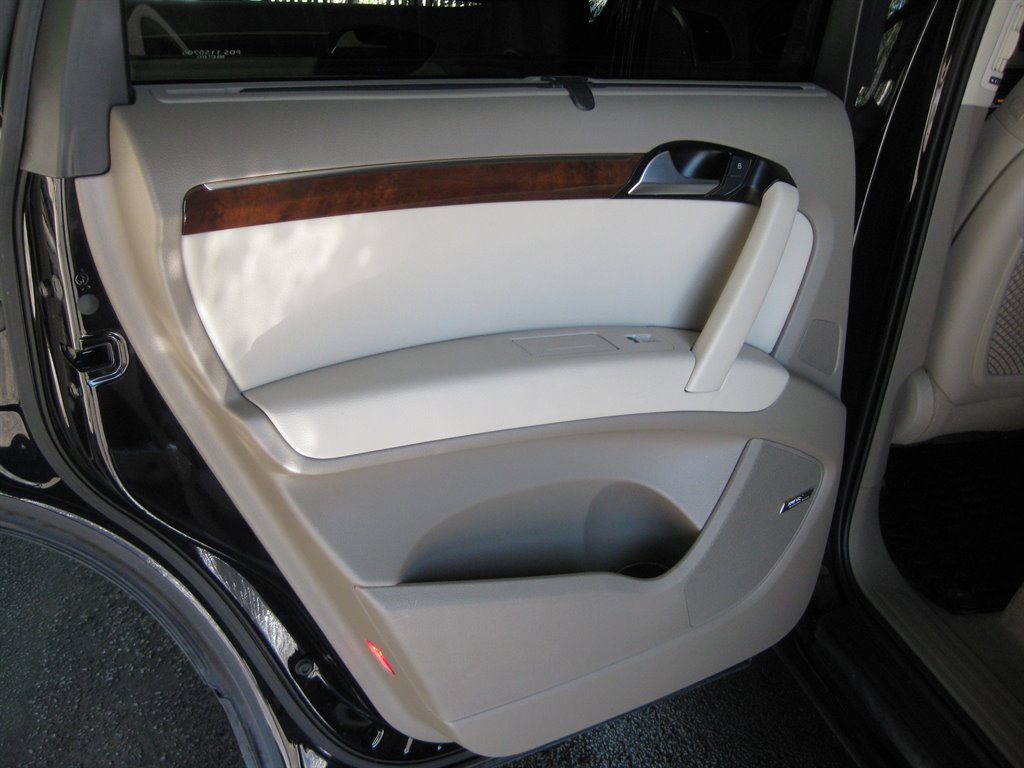 2015 Audi Q7 - $12,950