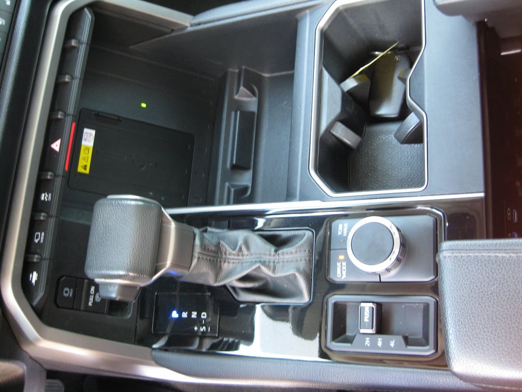 2022 Toyota Tundra - $42,500