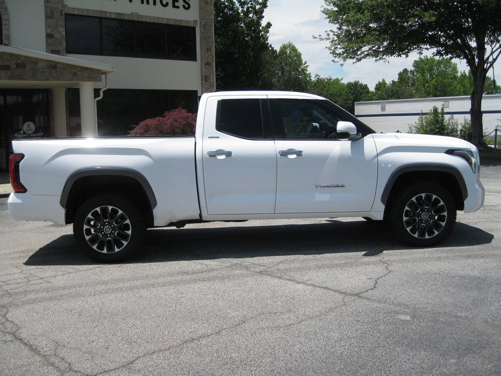2022 Toyota Tundra - $42,500