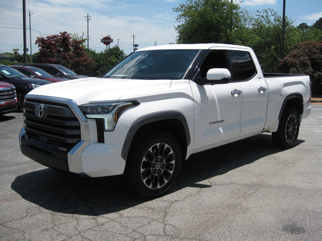 2022 Toyota Tundra - $42,500