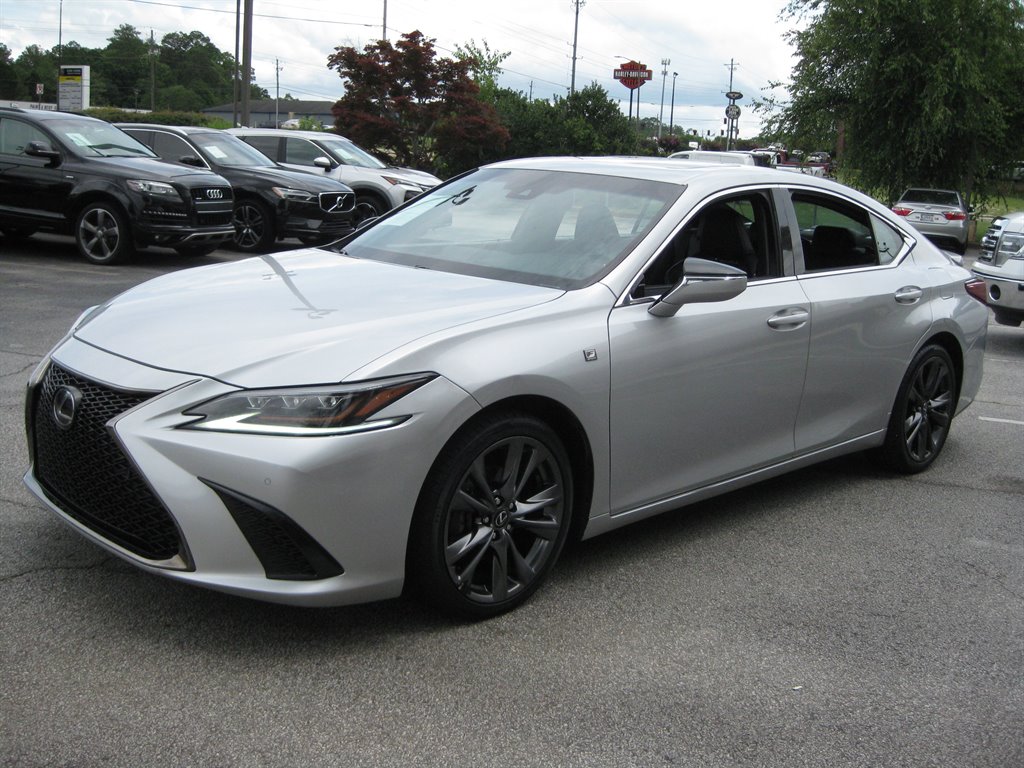 2020 Lexus ES - $24,950