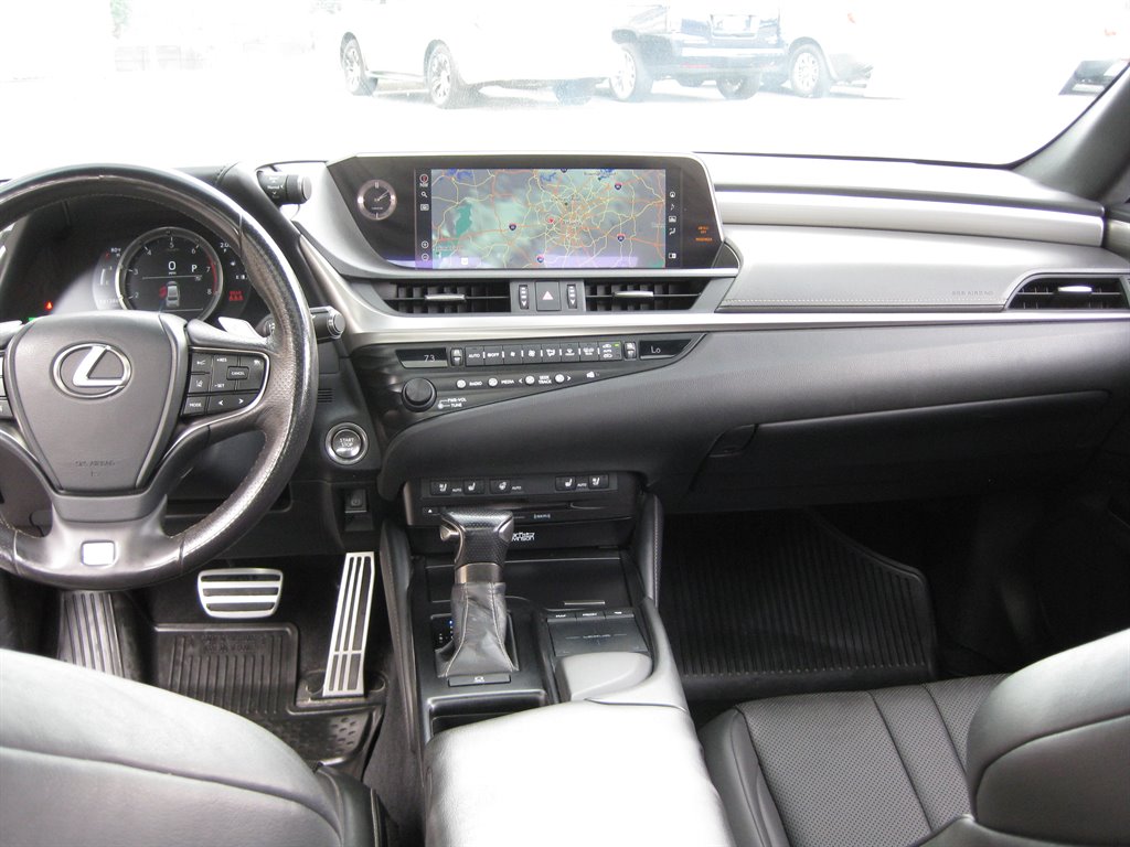 2020 Lexus ES - $24,950