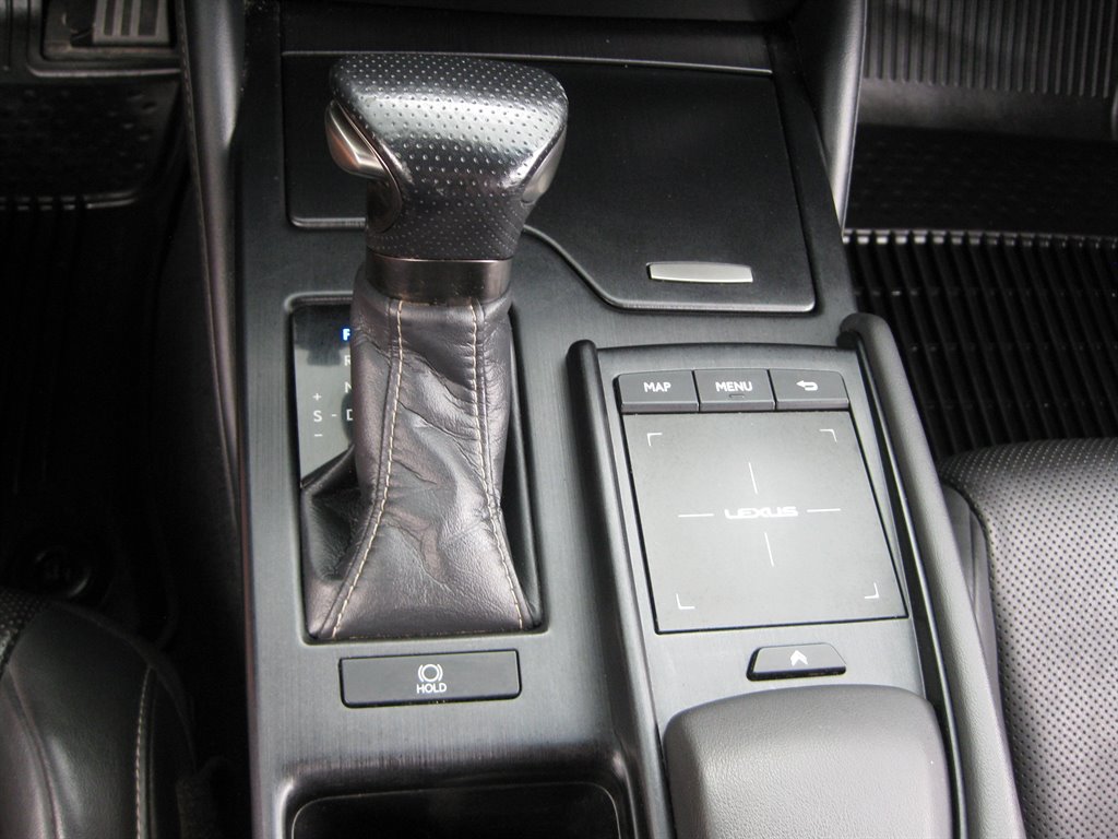 2020 Lexus ES - $24,950