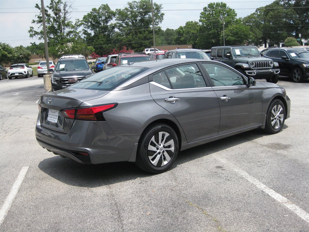 2025 Nissan Altima - $19,750
