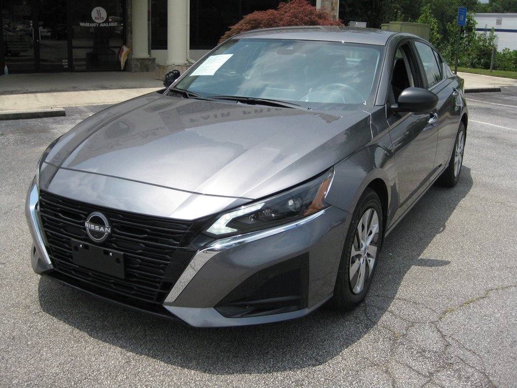 2025 Nissan Altima - $19,750