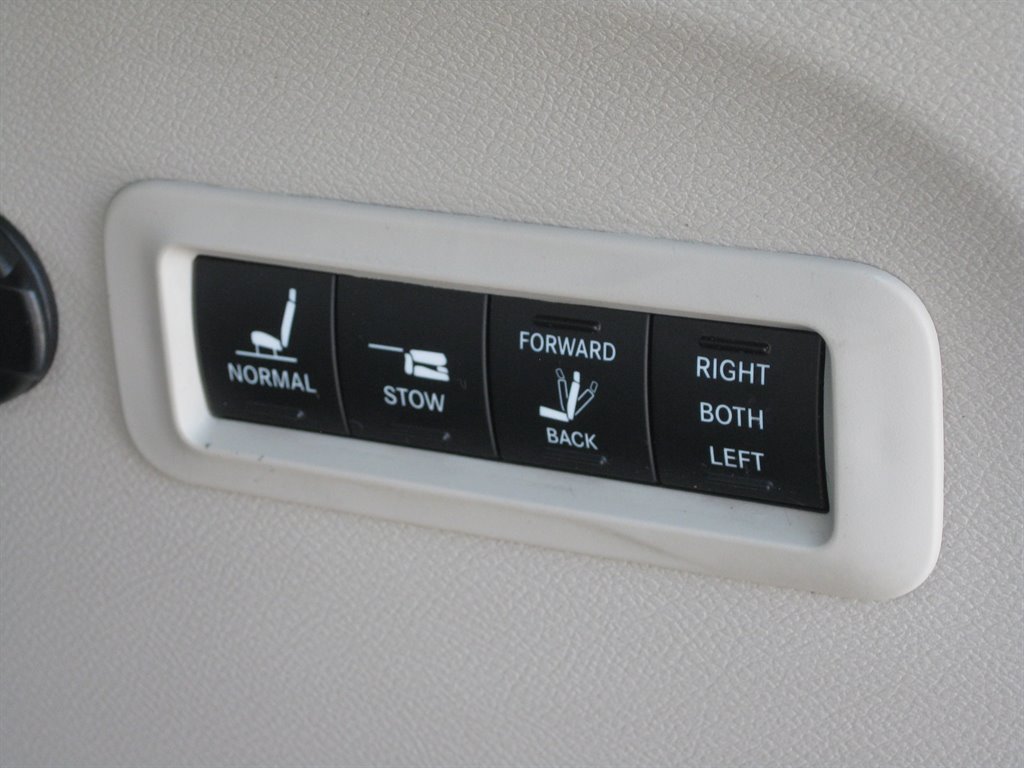 2018 Chrysler Pacifica - $12,950