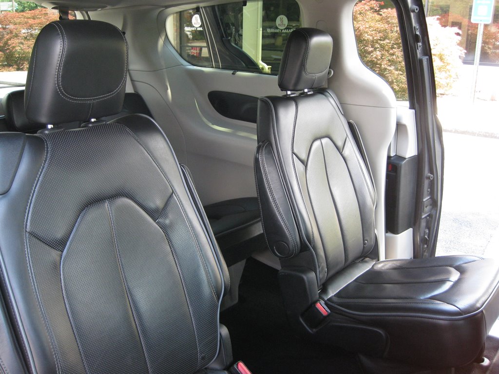 2018 Chrysler Pacifica - $12,950