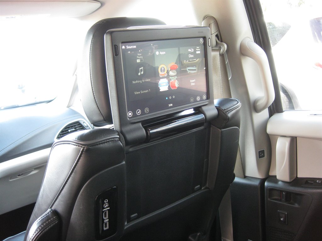 2018 Chrysler Pacifica - $12,950
