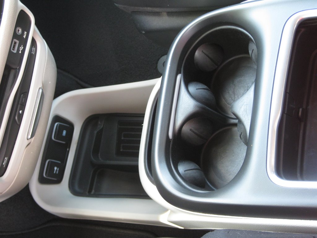 2018 Chrysler Pacifica - $12,950