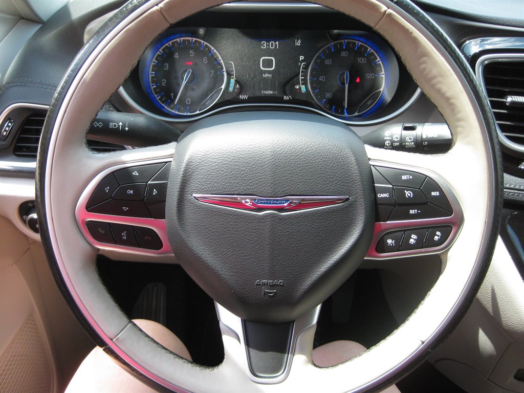 2018 Chrysler Pacifica - $12,950