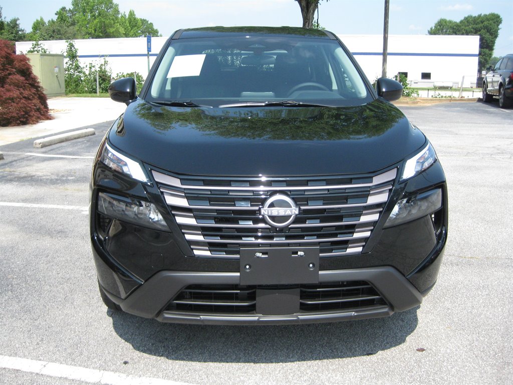 2026 Nissan Rogue - $26,500