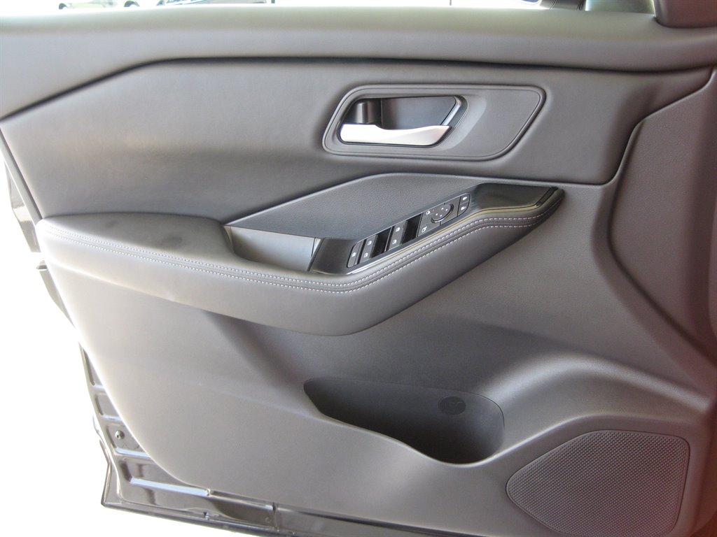 2026 Nissan Rogue - $26,500