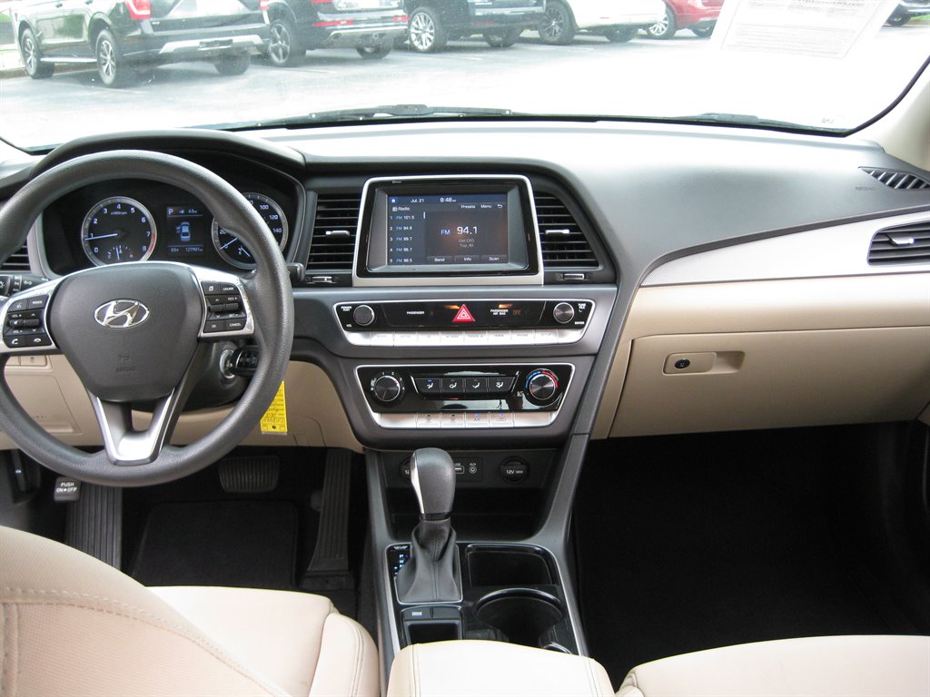 2018 Hyundai Sonata - $9,500