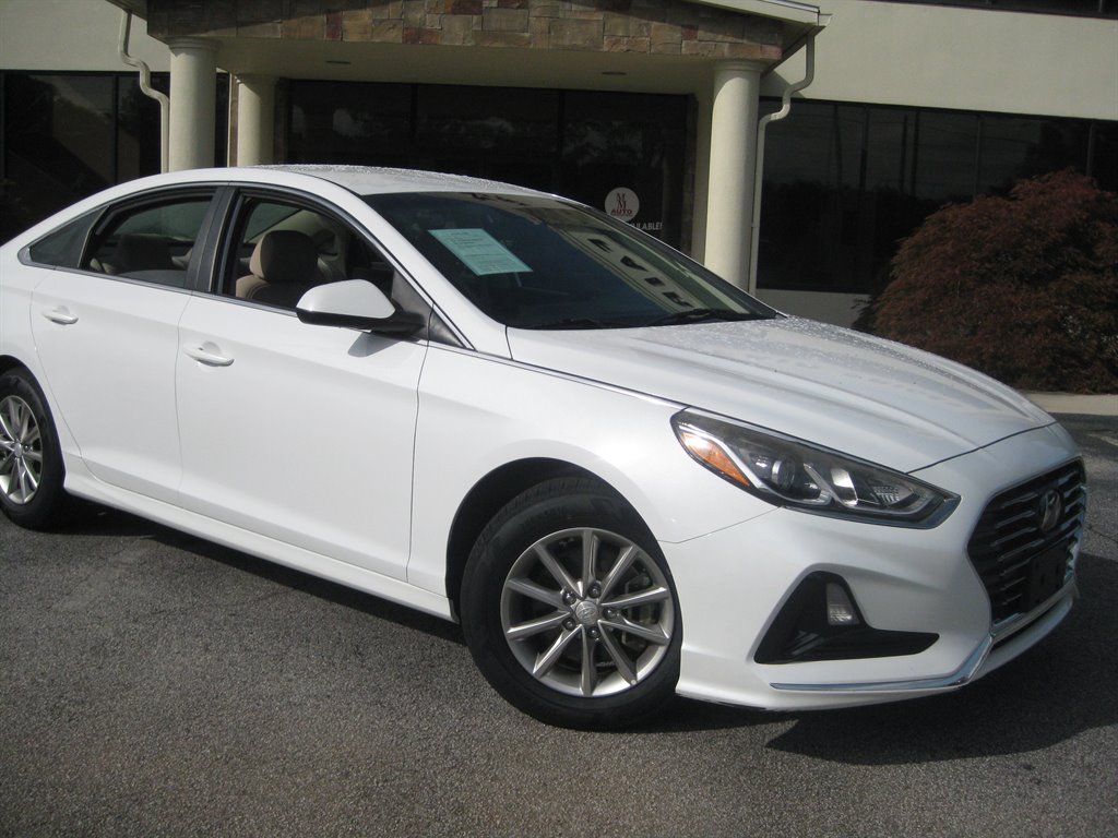 2018 Hyundai Sonata - $9,500