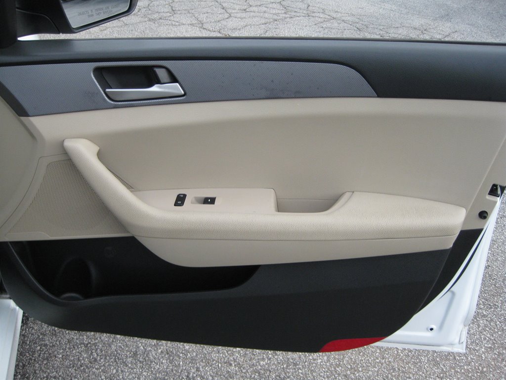 2018 Hyundai Sonata - $9,500