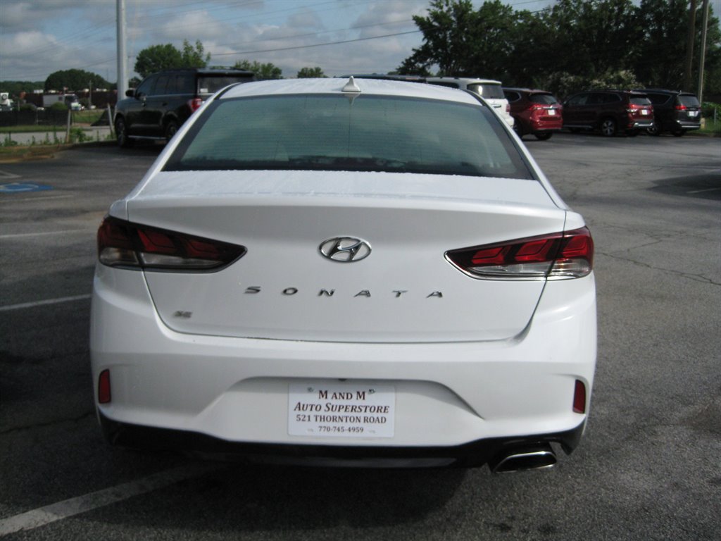 2018 Hyundai Sonata - $9,500