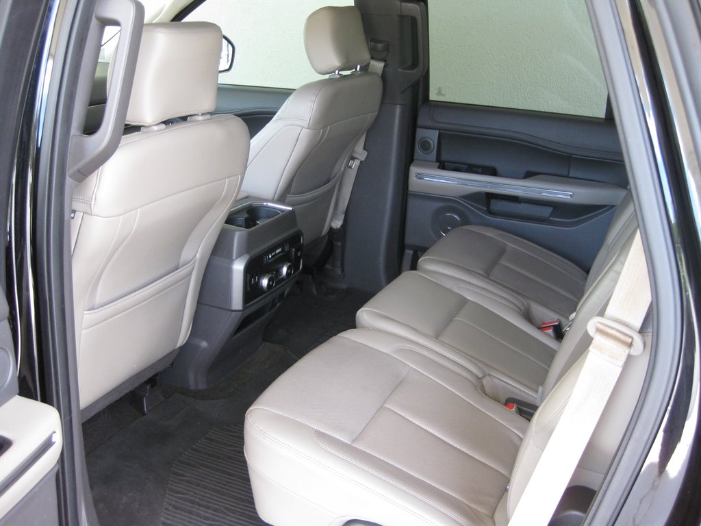 2018 Ford Expedition - $18,975