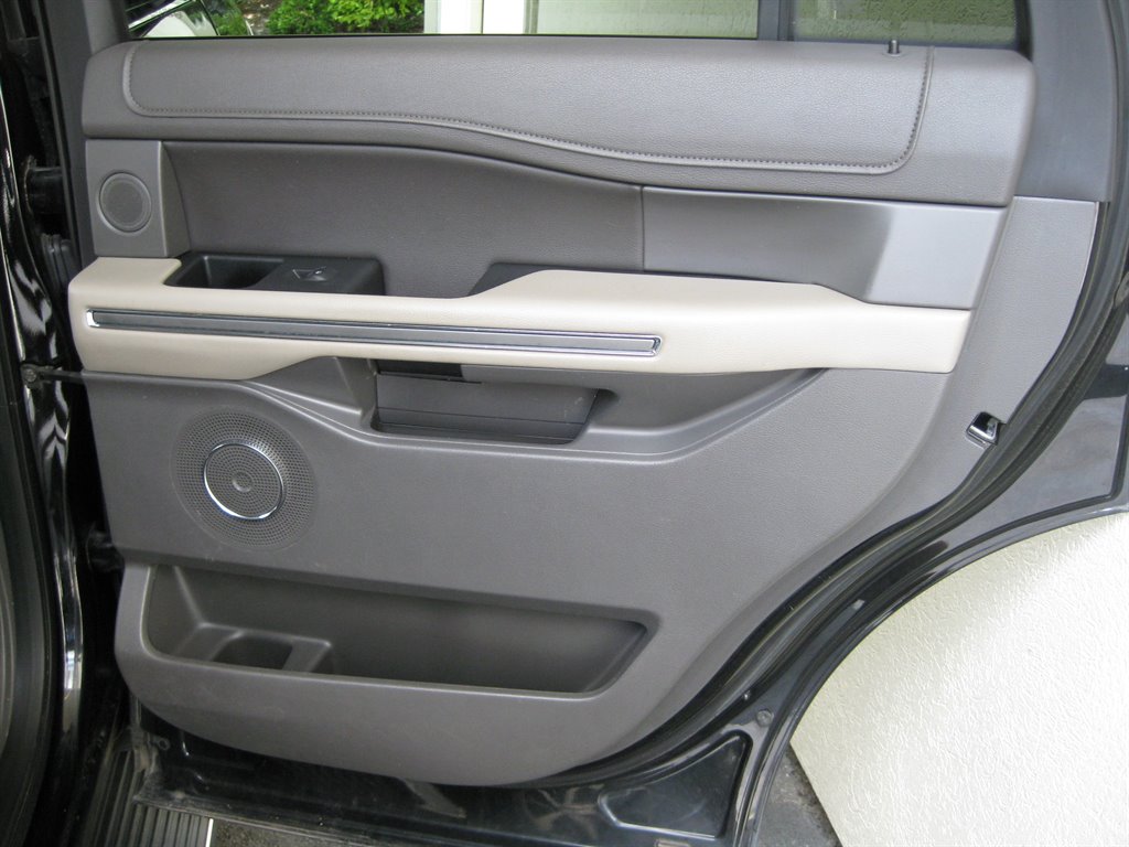 2018 Ford Expedition - $18,975