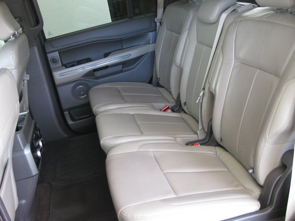 2018 Ford Expedition - $18,975