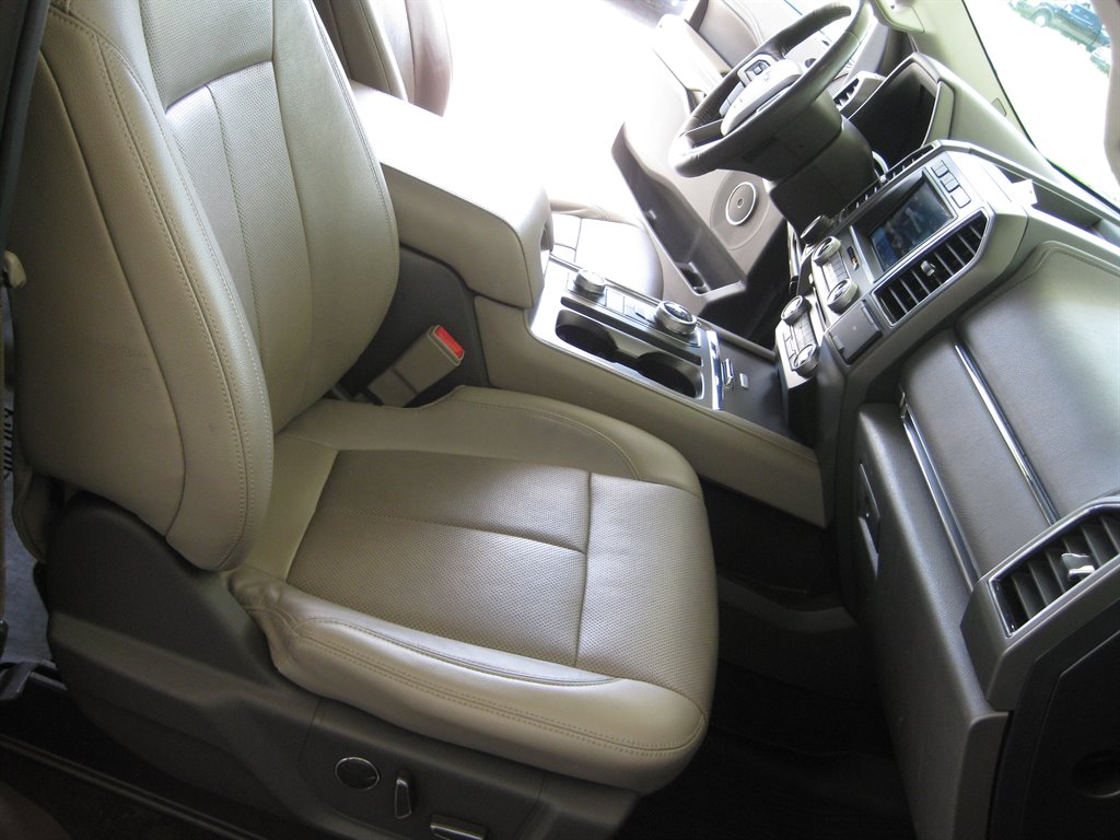 2018 Ford Expedition - $18,975