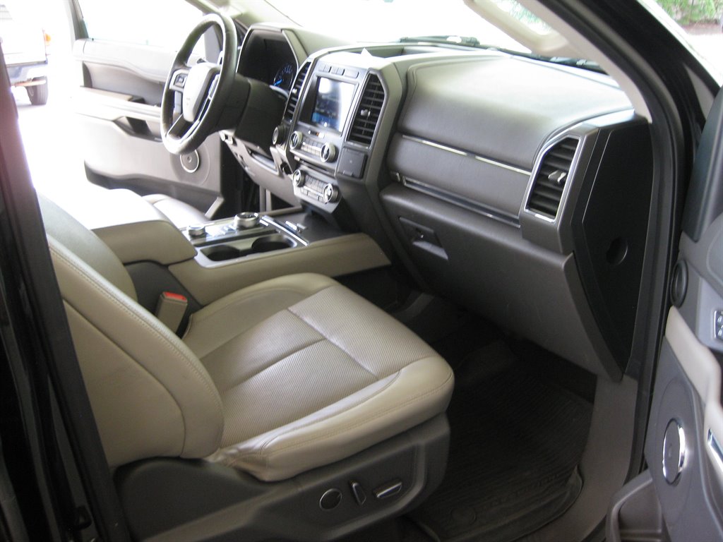 2018 Ford Expedition - $18,975