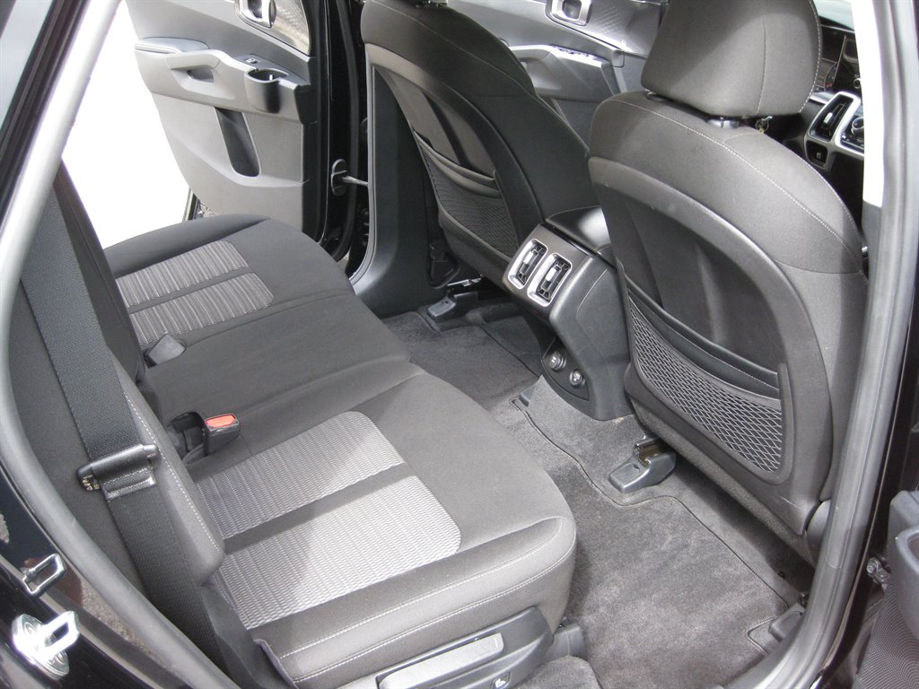 2021 Kia Sorento - $15,450