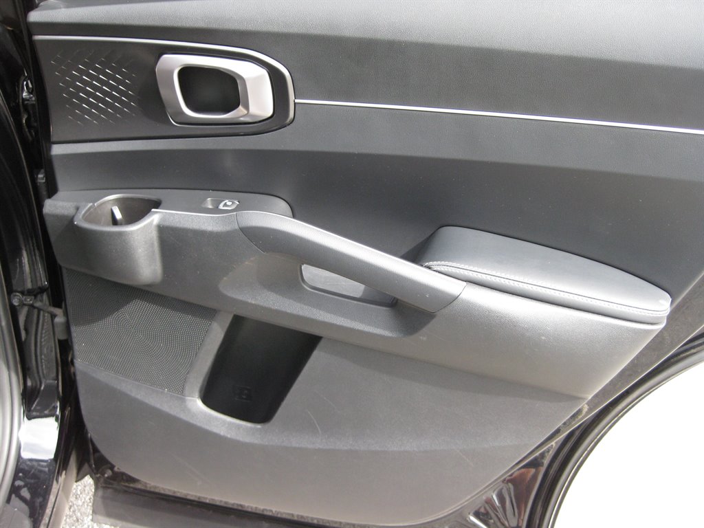 2021 Kia Sorento - $15,450