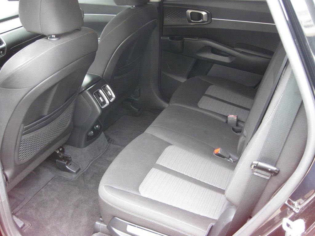 2021 Kia Sorento - $15,450
