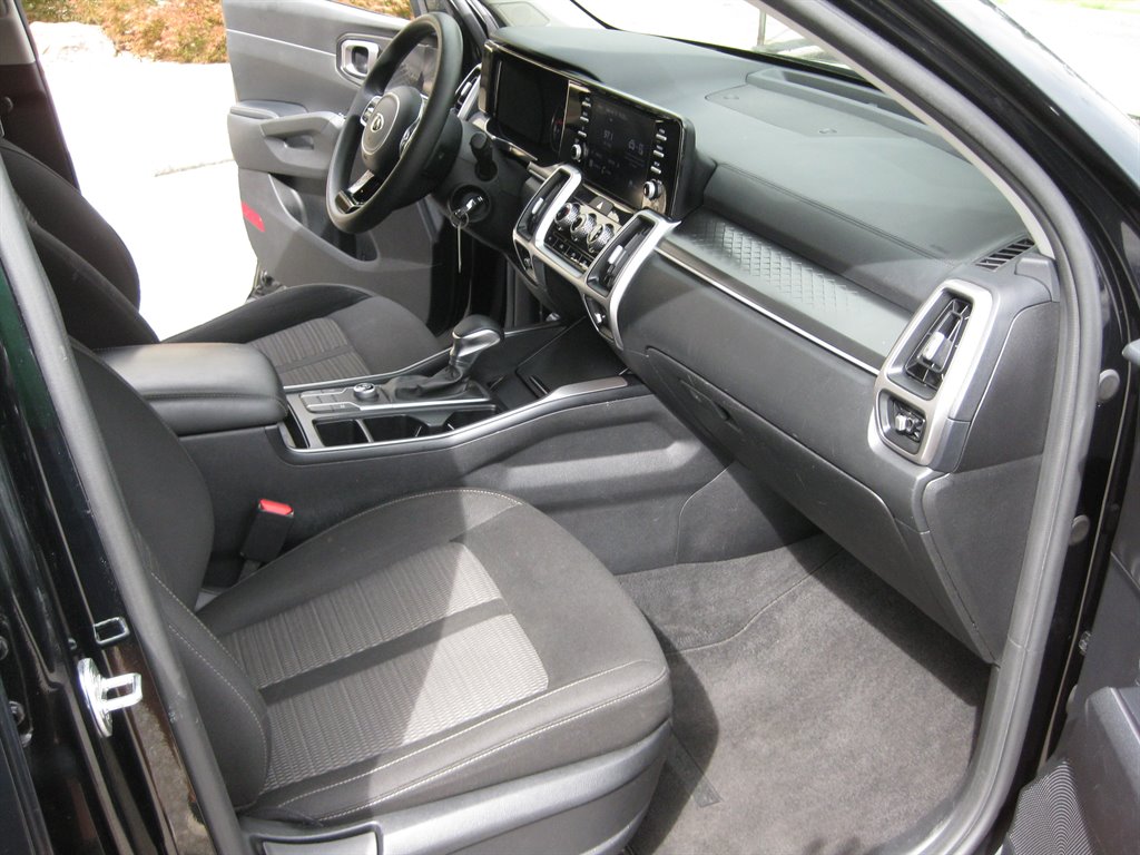 2021 Kia Sorento - $15,450