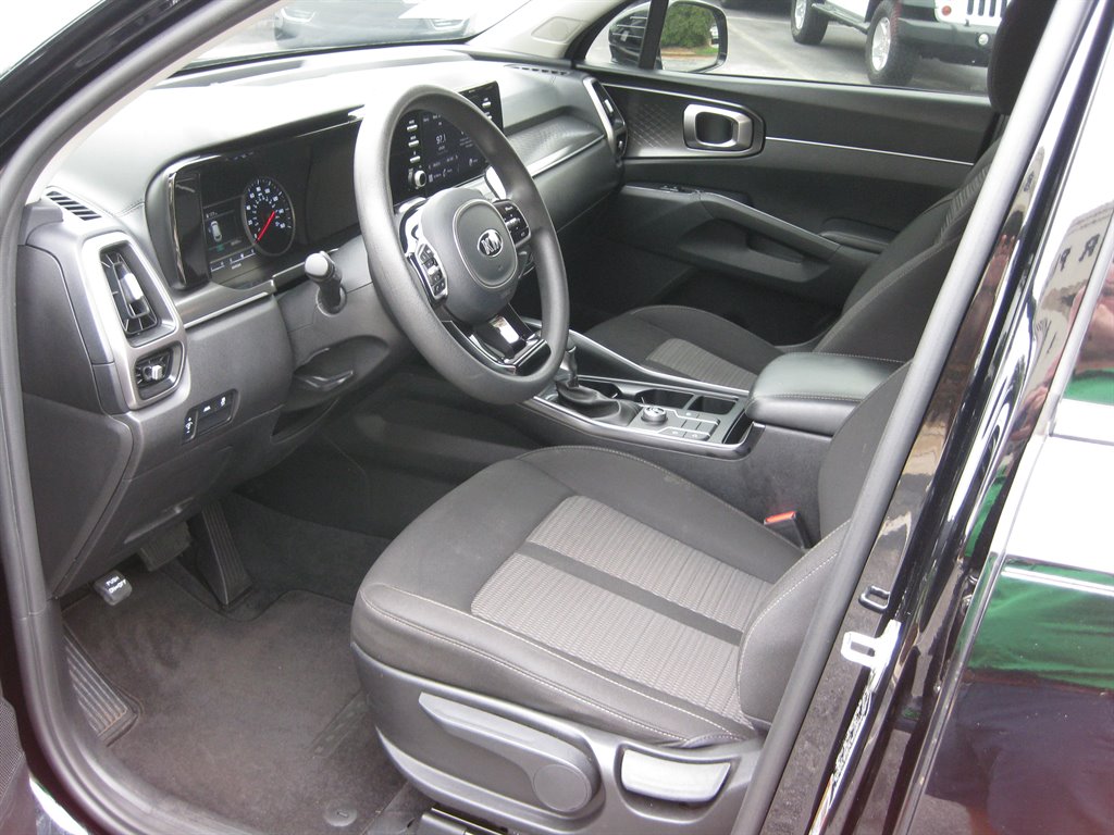 2021 Kia Sorento - $15,450