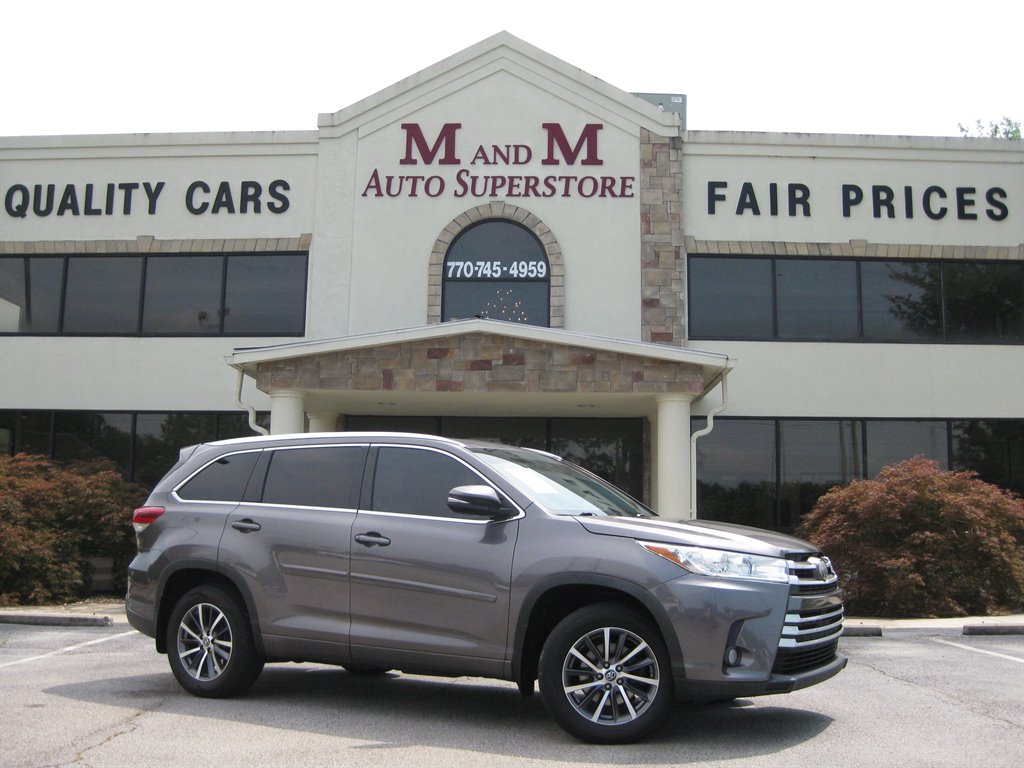 2017 Toyota Highlander - $18,975