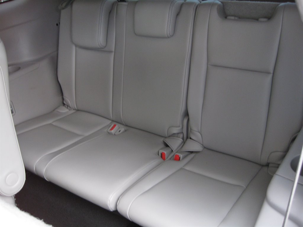 2017 Toyota Highlander - $18,975