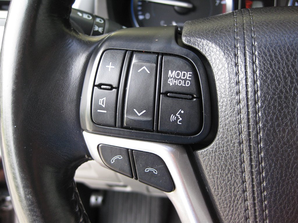 2017 Toyota Highlander - $18,975