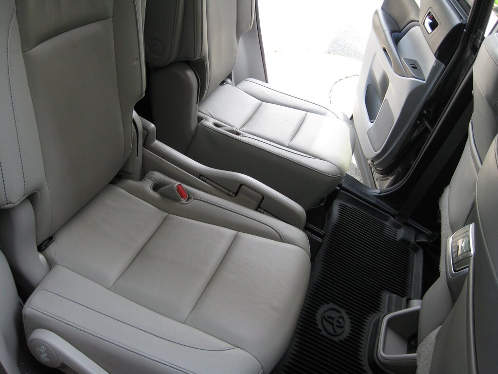2017 Toyota Highlander - $18,975
