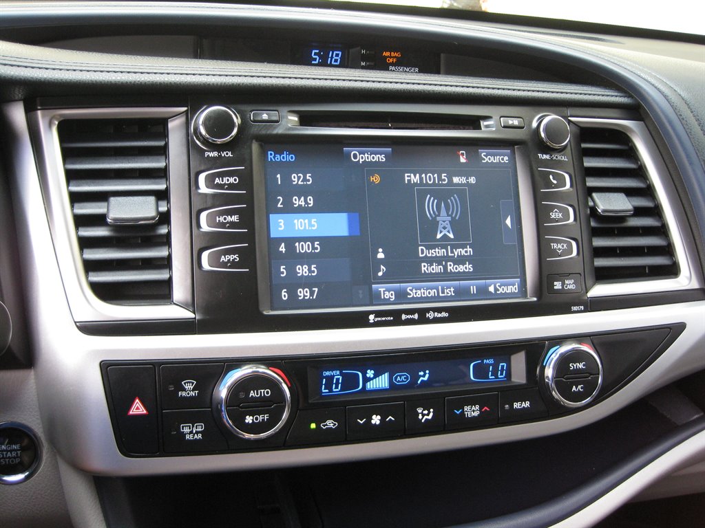 2017 Toyota Highlander - $18,975
