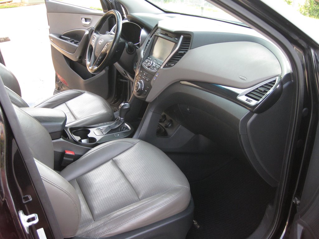 2013 Hyundai Santa FE Sport - $7,950