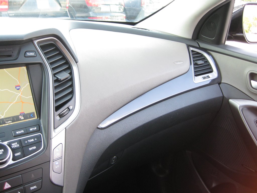 2013 Hyundai Santa FE Sport - $7,950
