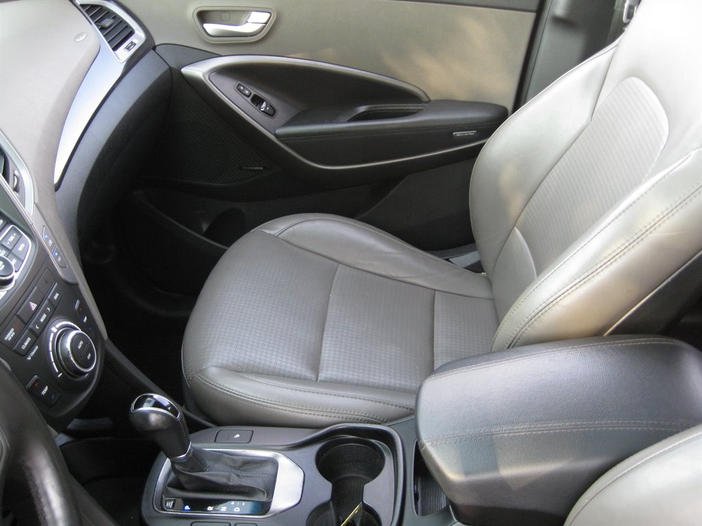 2013 Hyundai Santa FE Sport - $7,950