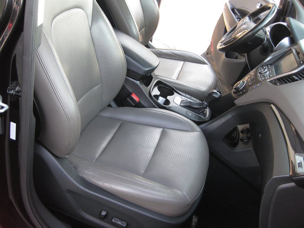 2013 Hyundai Santa FE Sport - $7,950