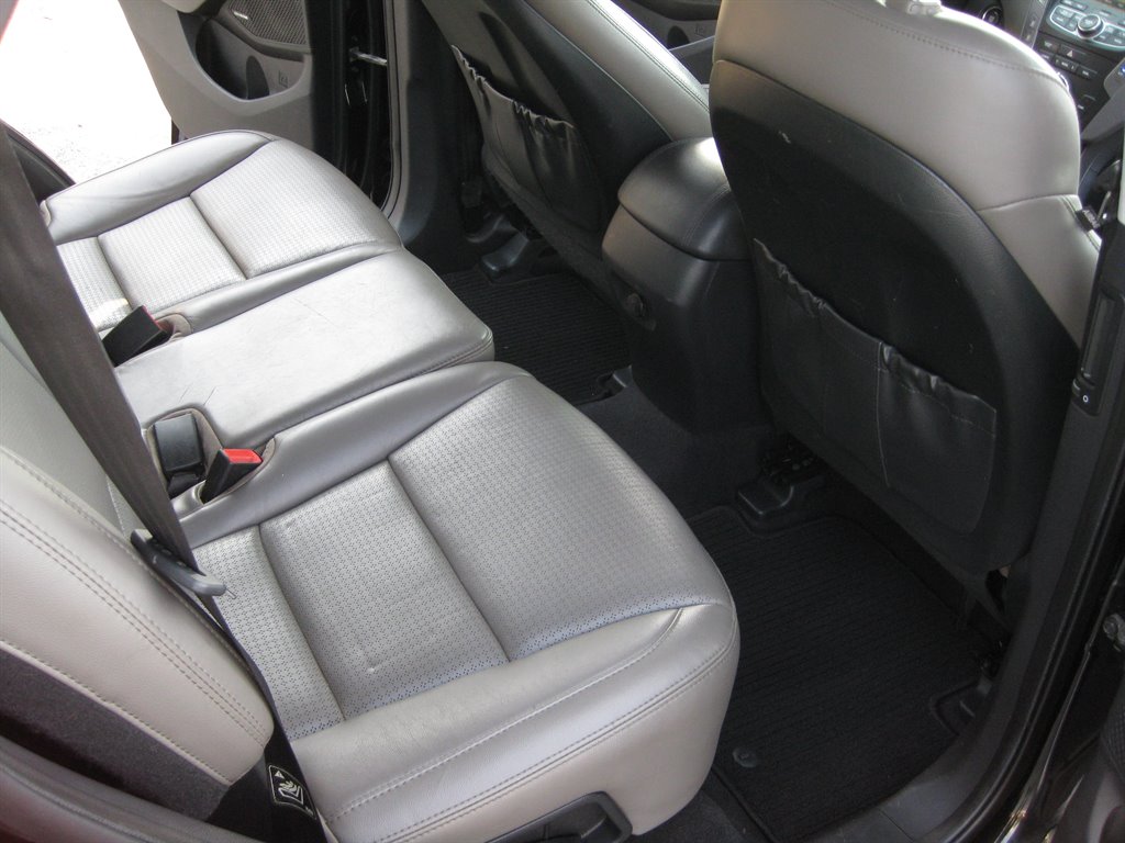 2013 Hyundai Santa FE Sport - $7,950