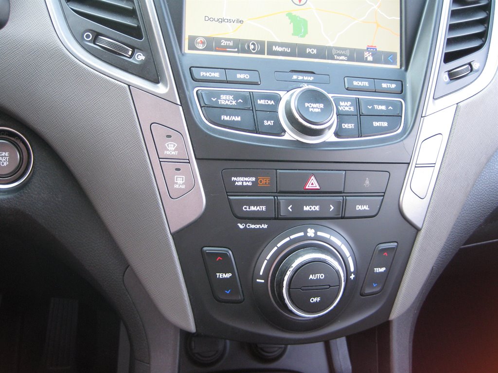2013 Hyundai Santa FE Sport - $7,950