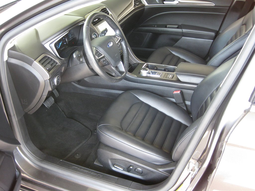 2019 Ford Fusion - $14,750