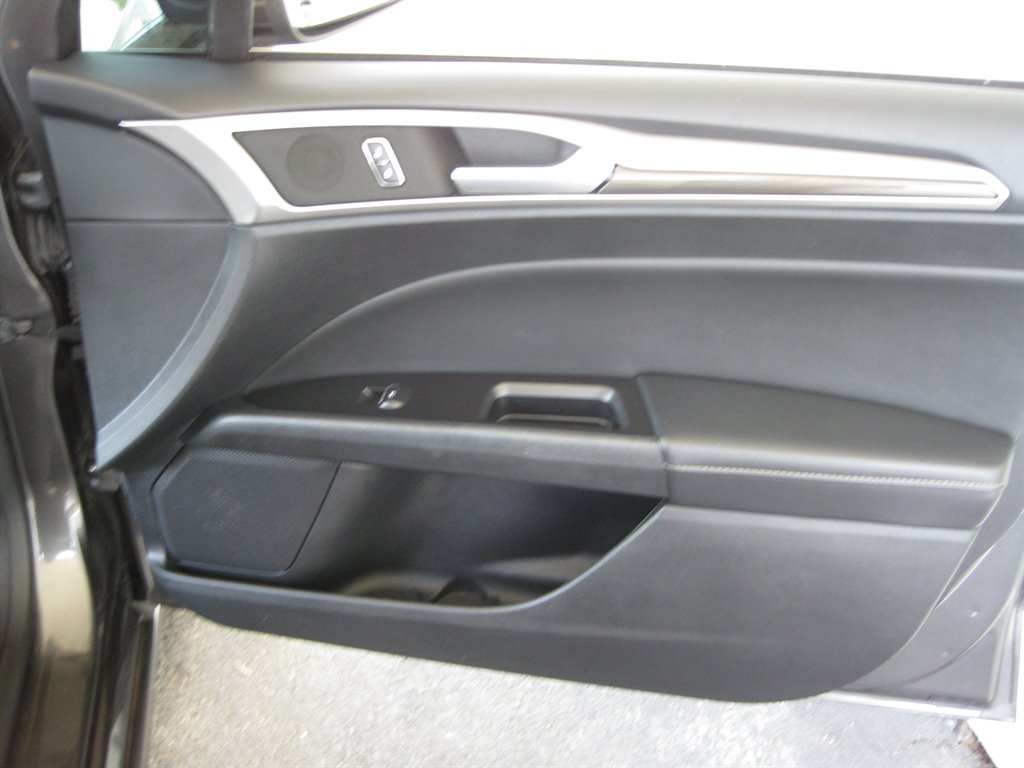 2019 Ford Fusion - $14,750