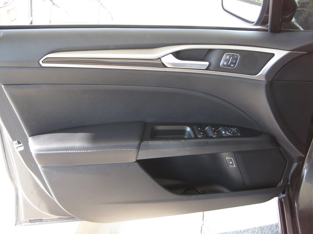 2019 Ford Fusion - $14,750