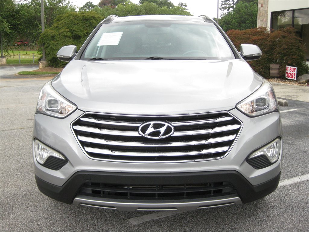 2015 Hyundai Santa FE - $8,950
