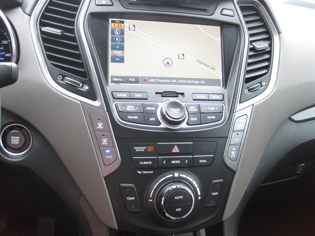 2015 Hyundai Santa FE - $8,950