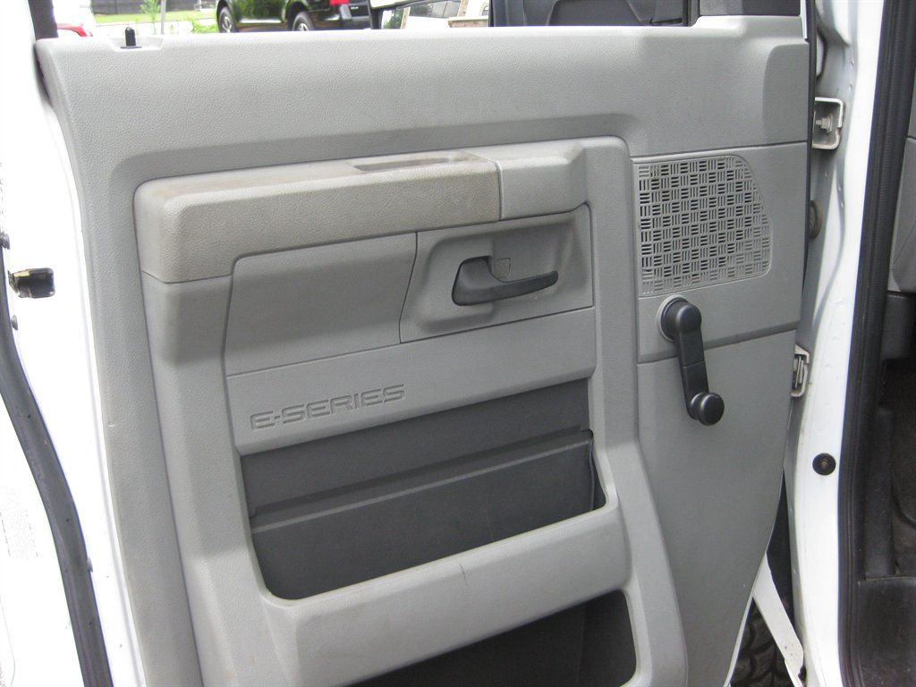 2017 Ford Transit - $12,001